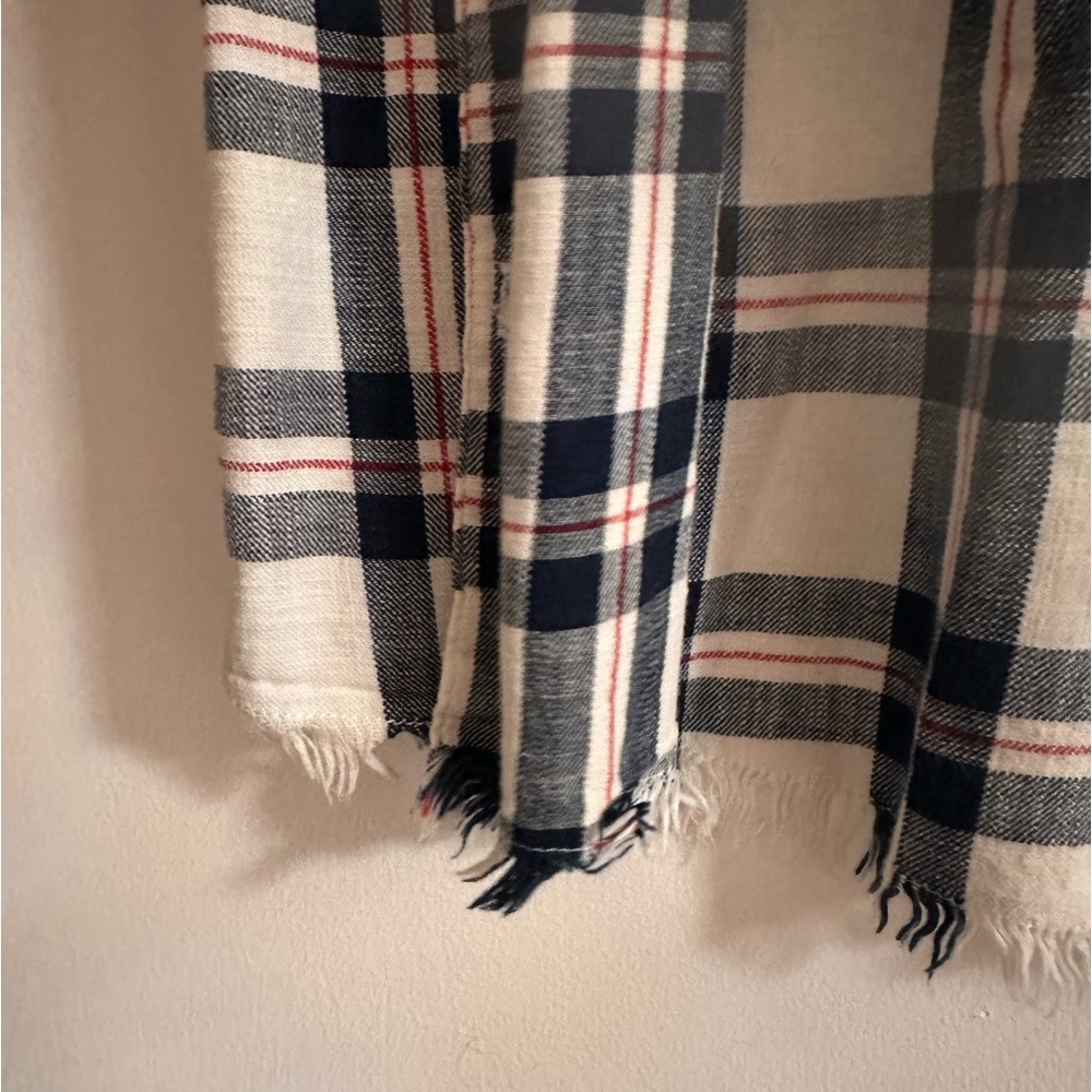 long button-up - Picture 4 of 6